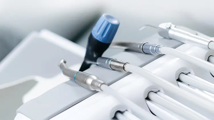 他治療との比較してブルーラジカルの利点を解説の画像