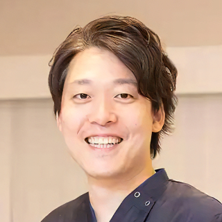 津徳 亮成 歯科医師の画像