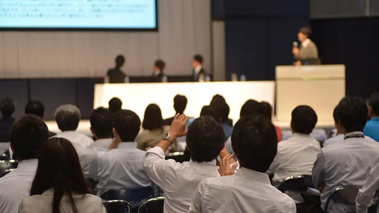日本口腔インプラント学会とはの画像